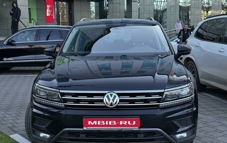 Volkswagen Tiguan II, 2017 год, 3 320 000 рублей, 2 фотография