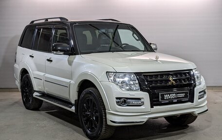 Mitsubishi Pajero IV, 2019 год, 3 990 000 рублей, 3 фотография