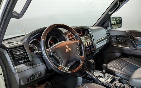 Mitsubishi Pajero IV, 2019 год, 3 990 000 рублей, 27 фотография