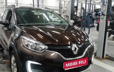 Renault Kaptur I рестайлинг, 2016 год, 1 299 000 рублей, 2 фотография