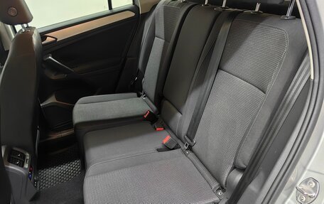 Volkswagen Tiguan II, 2019 год, 1 835 000 рублей, 7 фотография