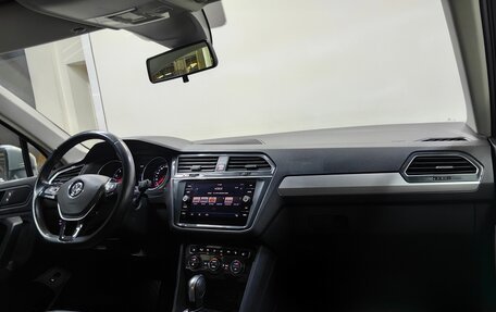 Volkswagen Tiguan II, 2019 год, 1 835 000 рублей, 13 фотография