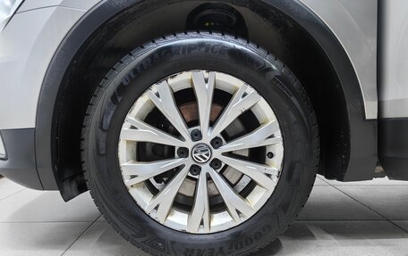 Volkswagen Tiguan II, 2019 год, 1 835 000 рублей, 23 фотография