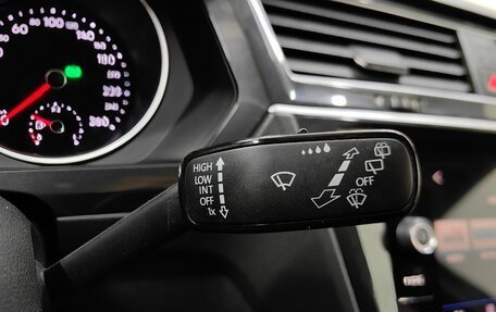 Volkswagen Tiguan II, 2019 год, 1 835 000 рублей, 20 фотография