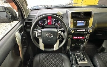 Toyota Land Cruiser Prado 150 рестайлинг 2, 2013 год, 2 999 000 рублей, 19 фотография