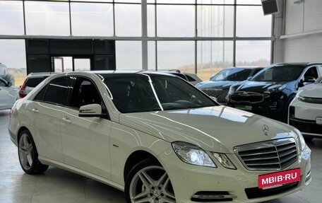 Mercedes-Benz E-Класс, 2011 год, 1 499 000 рублей, 2 фотография