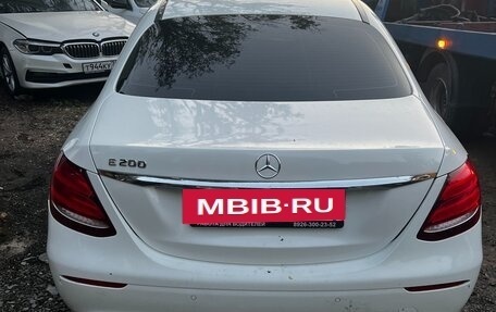 Mercedes-Benz E-Класс, 2018 год, 2 000 000 рублей, 3 фотография