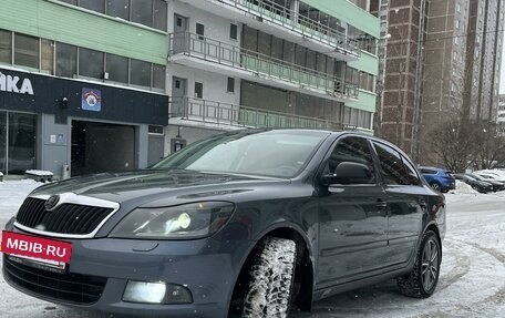 Skoda Octavia, 2011 год, 870 000 рублей, 2 фотография