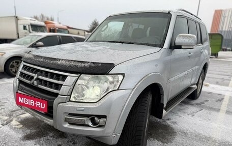 Mitsubishi Pajero IV, 2014 год, 2 200 000 рублей, 3 фотография