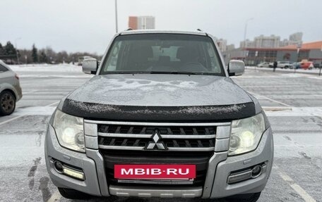 Mitsubishi Pajero IV, 2014 год, 2 200 000 рублей, 10 фотография