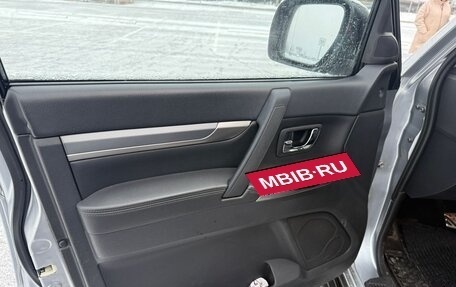 Mitsubishi Pajero IV, 2014 год, 2 200 000 рублей, 15 фотография