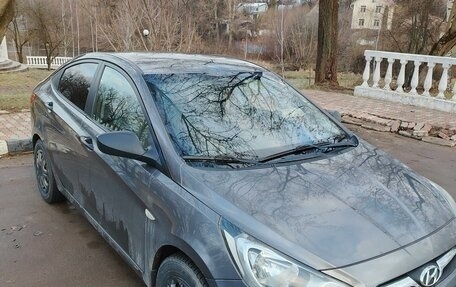 Hyundai Solaris II рестайлинг, 2011 год, 855 000 рублей, 10 фотография