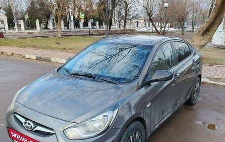 Hyundai Solaris II рестайлинг, 2011 год, 855 000 рублей, 15 фотография