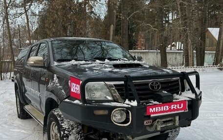 Toyota Hilux VII, 2014 год, 1 890 000 рублей, 2 фотография