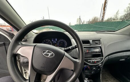 Hyundai Solaris II рестайлинг, 2015 год, 440 000 рублей, 5 фотография