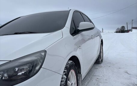 Opel Astra J, 2013 год, 890 000 рублей, 3 фотография