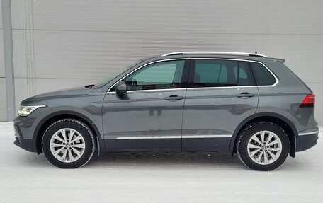 Volkswagen Tiguan II, 2021 год, 3 140 000 рублей, 4 фотография