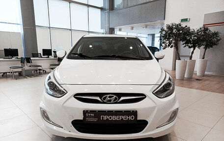 Hyundai Solaris II рестайлинг, 2013 год, 800 000 рублей, 2 фотография