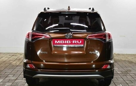 Toyota RAV4, 2017 год, 2 085 000 рублей, 3 фотография