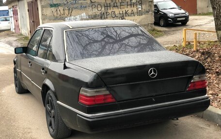 Mercedes-Benz W124, 1989 год, 220 000 рублей, 2 фотография