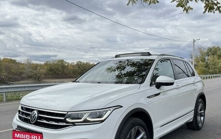 Volkswagen Tiguan II, 2020 год, 4 050 000 рублей, 2 фотография