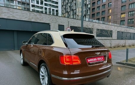 Bentley Bentayga I, 2016 год, 10 490 000 рублей, 10 фотография