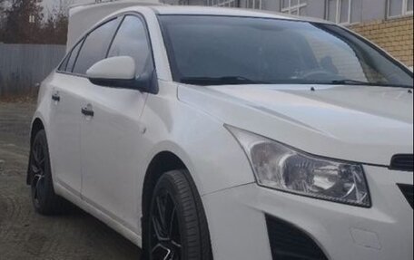 Chevrolet Cruze II, 2013 год, 780 000 рублей, 2 фотография