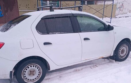 Renault Logan II, 2019 год, 585 000 рублей, 3 фотография