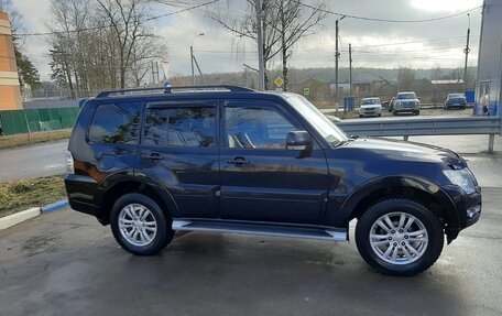 Mitsubishi Pajero IV, 2014 год, 2 850 000 рублей, 3 фотография