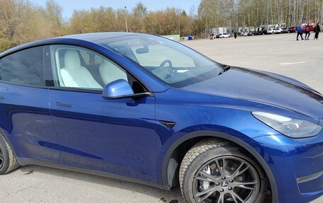 Tesla Model Y I, 2021 год, 4 775 000 рублей, 2 фотография