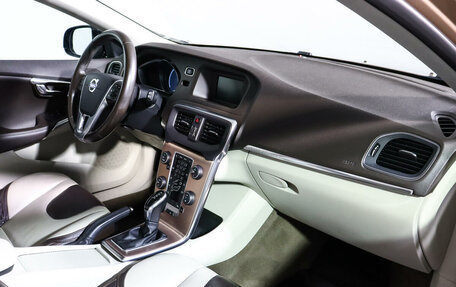 Volvo V40 Cross Country I, 2014 год, 1 175 300 рублей, 10 фотография