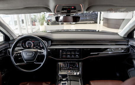 Audi A8, 2018 год, 5 990 000 рублей, 21 фотография