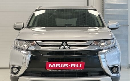 Mitsubishi Outlander III рестайлинг 3, 2018 год, 2 300 000 рублей, 2 фотография