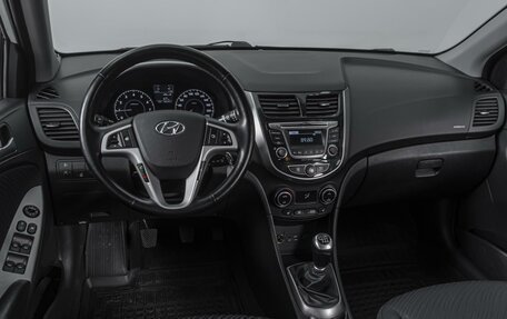 Hyundai Solaris II рестайлинг, 2016 год, 1 244 000 рублей, 6 фотография