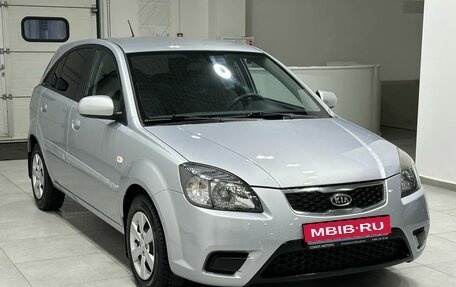 KIA Rio II, 2010 год, 999 900 рублей, 1 фотография