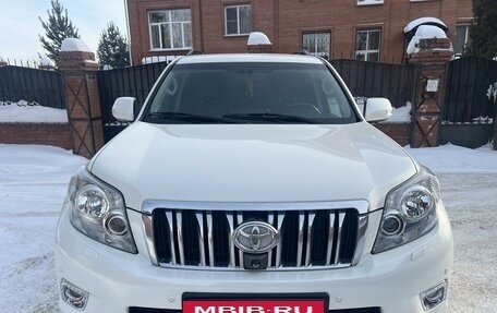 Toyota Land Cruiser Prado 150 рестайлинг 2, 2010 год, 3 200 000 рублей, 2 фотография