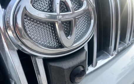 Toyota Land Cruiser Prado 150 рестайлинг 2, 2010 год, 3 200 000 рублей, 24 фотография