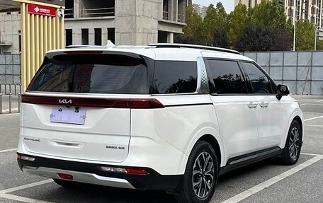 KIA Carnival, 2022 год, 3 370 000 рублей, 8 фотография