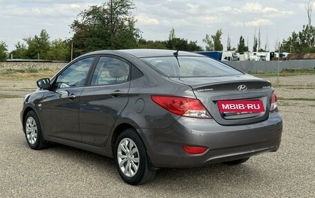 Hyundai Solaris II рестайлинг, 2014 год, 1 070 000 рублей, 6 фотография