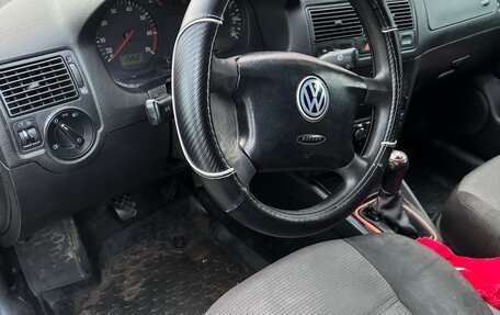 Volkswagen Golf IV, 2001 год, 300 000 рублей, 2 фотография