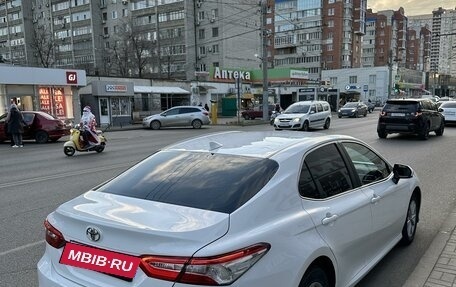 Toyota Camry, 2020 год, 2 670 000 рублей, 4 фотография