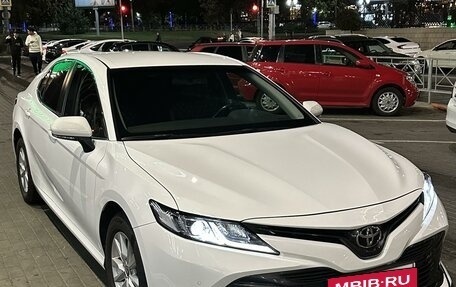 Toyota Camry, 2020 год, 2 670 000 рублей, 18 фотография