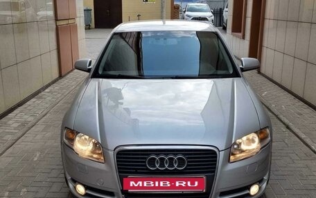 Audi A4, 2005 год, 700 000 рублей, 15 фотография