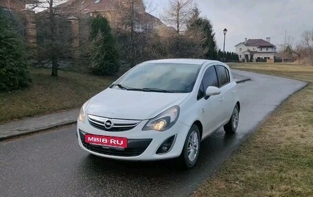 Opel Corsa D, 2013 год, 645 000 рублей, 3 фотография