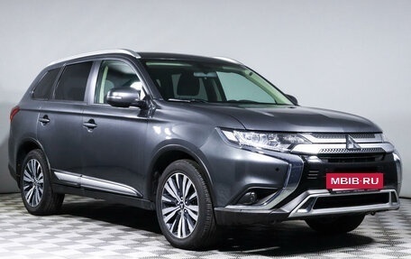 Mitsubishi Outlander III рестайлинг 3, 2021 год, 2 344 000 рублей, 3 фотография