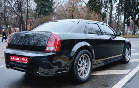 Chrysler 300C II, 2005 год, 1 150 000 рублей, 6 фотография