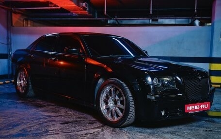 Chrysler 300C II, 2005 год, 1 150 000 рублей, 10 фотография