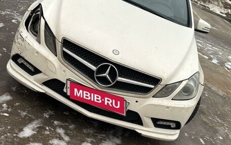 Mercedes-Benz E-Класс, 2010 год, 1 500 000 рублей, 2 фотография