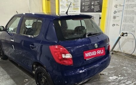 Skoda Fabia II, 2011 год, 199 999 рублей, 2 фотография