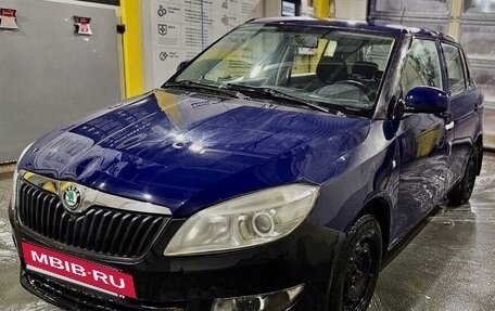 Skoda Fabia II, 2011 год, 199 999 рублей, 12 фотография